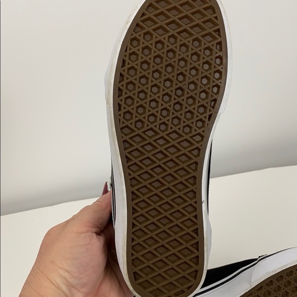 💚💚 VANS OLD SCHOOL BLACK AND WHITE 5Y.  Woman’s size 6.5, - Picture 8 of 12